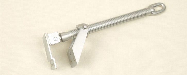 Rocburn - Long Telescopic Screwjack - Large Brackets - Satin Chrome