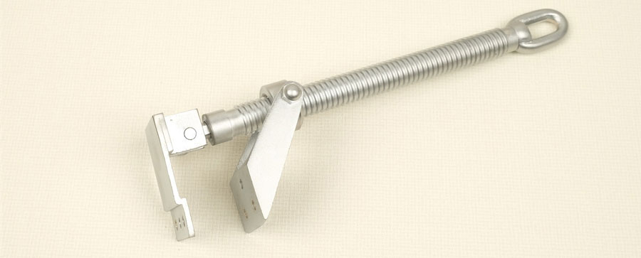 Rocburn long telescopic screw jack lb in satin chrome