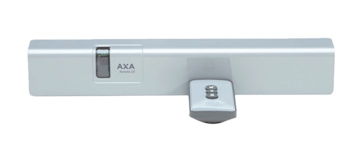 AXA2902 Window Opener with Remote Control